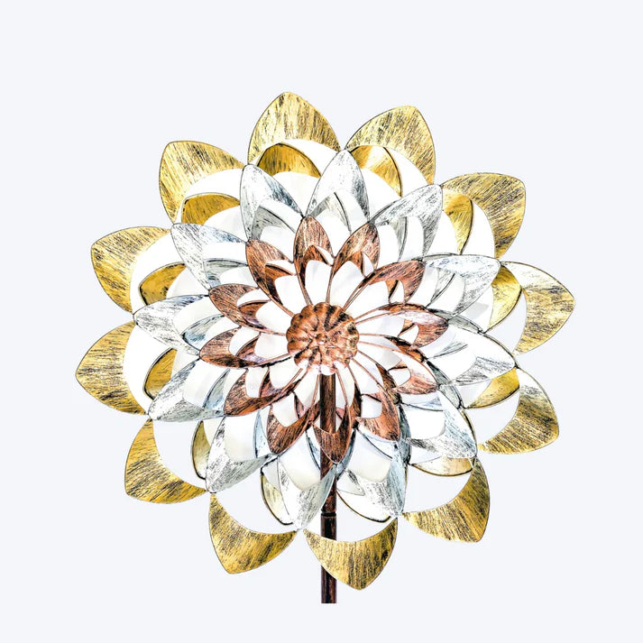 Daisy Delight Windsculpture