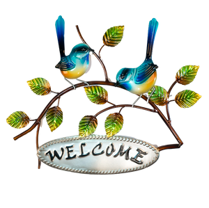 Fantail welcome sign